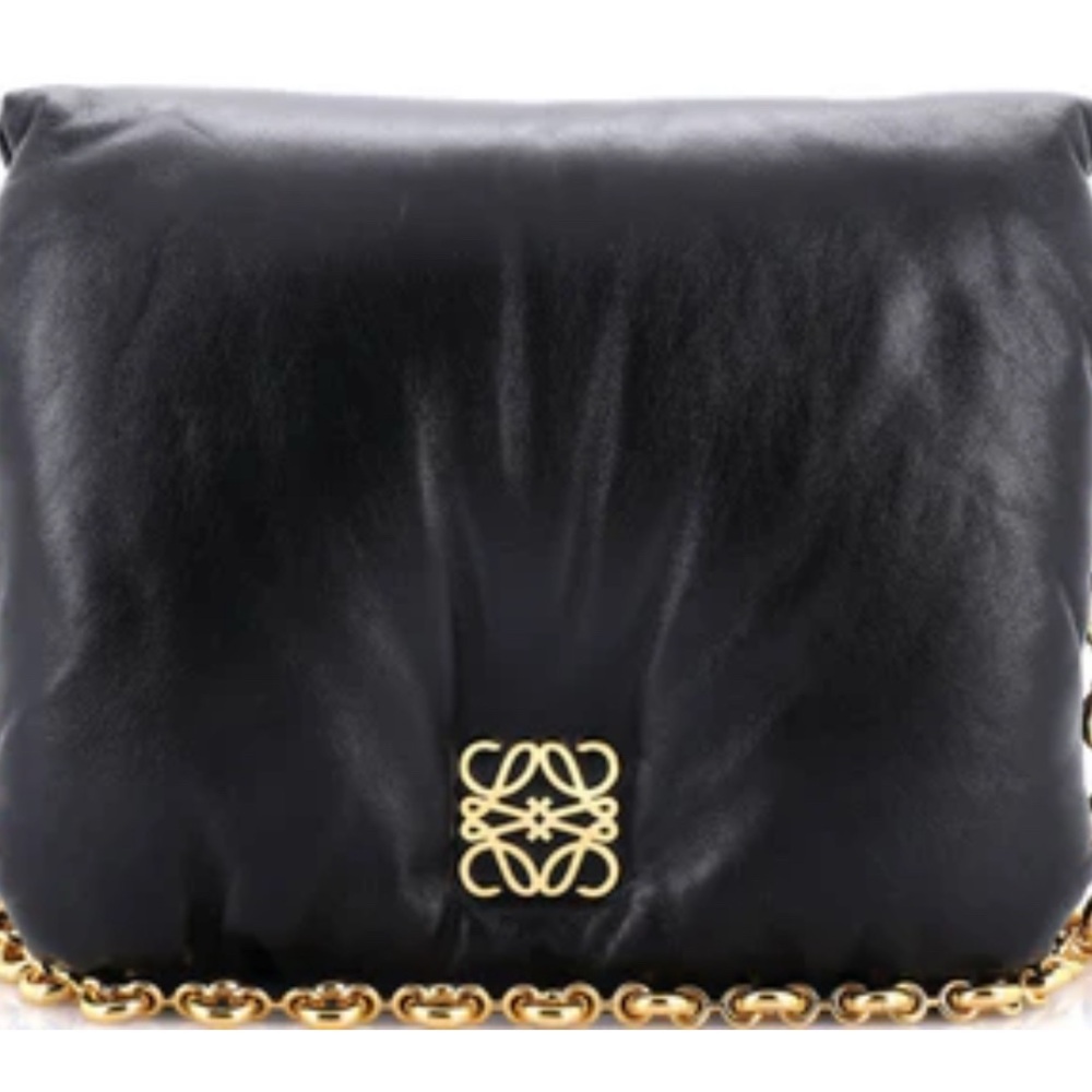 Goya Puffer Bag Leather Medium Loewe